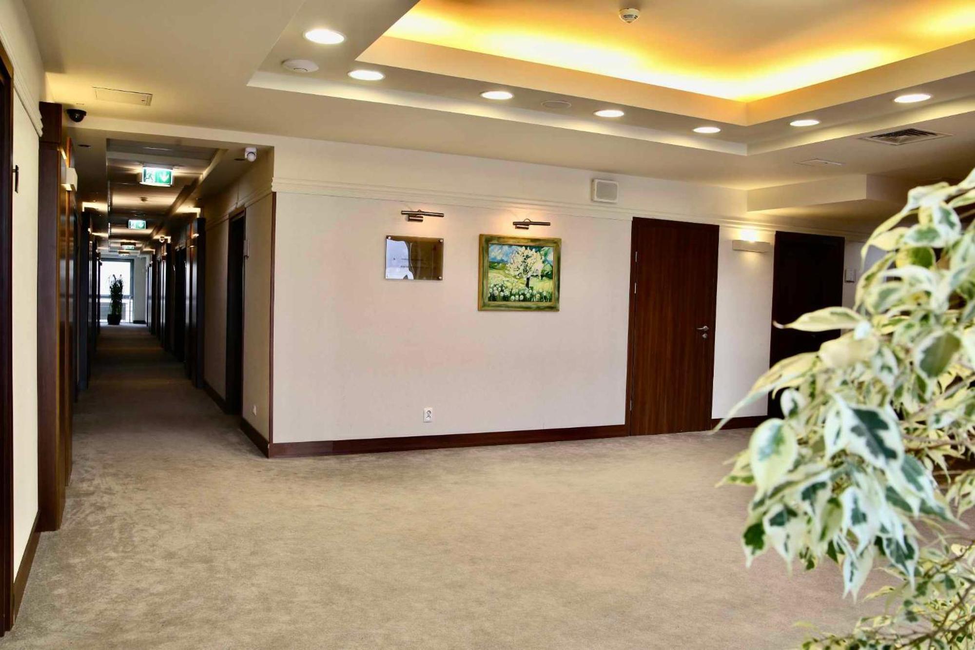 Hotel Teczowy Mlyn Кельце Екстер'єр фото